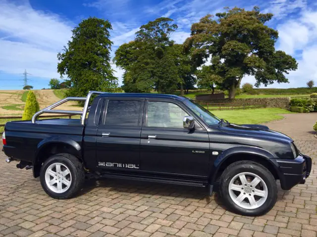 A Staffordshire Truck Company Heritage Edition L200